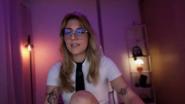 Dakotaa  online show from March 24, 3:01 am