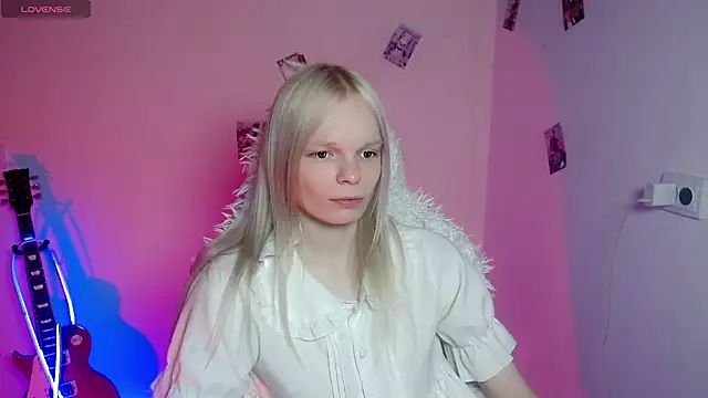 Emily Nyaffee online show from April 4, 4:28 pm