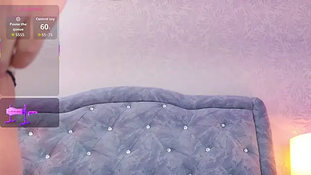 ZafiroClean online show from April 17, 10:01 pm