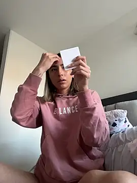 Ameellie online show from February 14, 10:01 pm