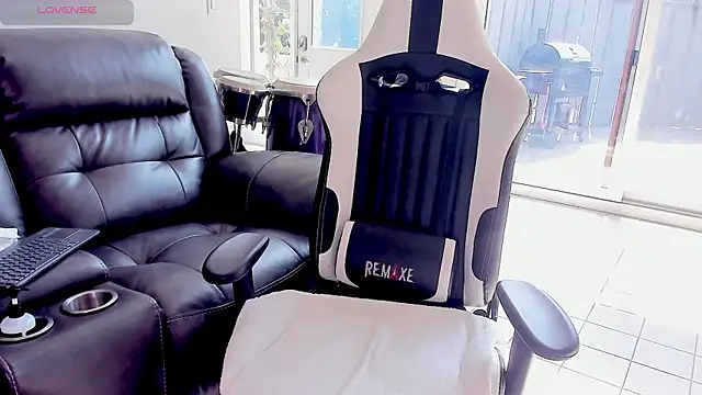 Jadeh Williams02 online show from September 15, 4:14 pm