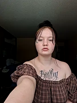 XxxonlyinexxX online show from June 4, 8:57 pm