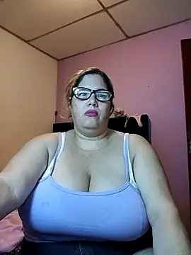 EllisW8 online show from March 25, 11:46 am