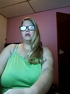 EllisW8 online show from April 14, 11:21 am