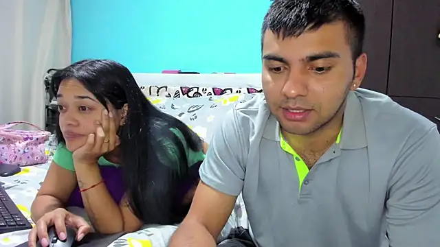 2ScarletandRyan8 online show from April 4, 10:03 am