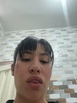 kim monti online show from April 1, 9:23 pm