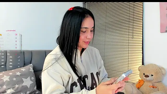 Gigi-bom online show from January 18, 3:25 am