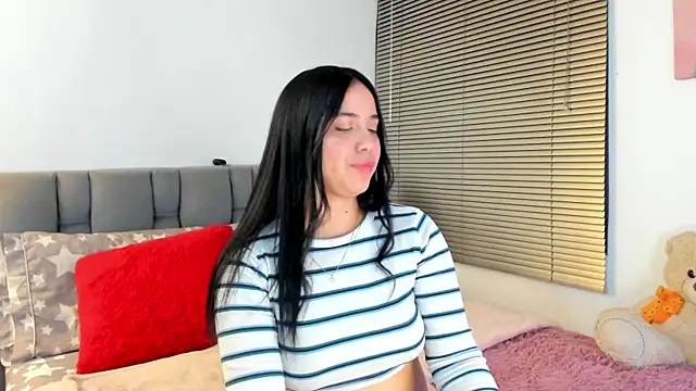 Gigi-bom online show from April 14, 12:33 am