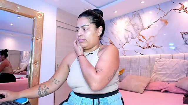 kiana cream online show from March 16, 11:36 am