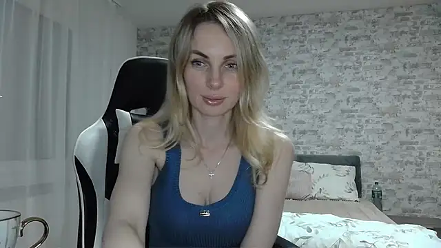 AlissonBia online show from May 16, 8:52 pm