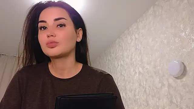 LaraSkinny online show from February 3, 3:04 am