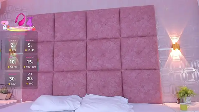 LiaVelez online show from February 9, 1:46 pm