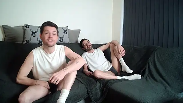 twotwinkhusbandss online show from April 15, 6:41 pm