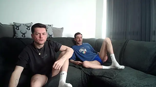 twotwinkhusbandss online show from June 10, 6:17 pm