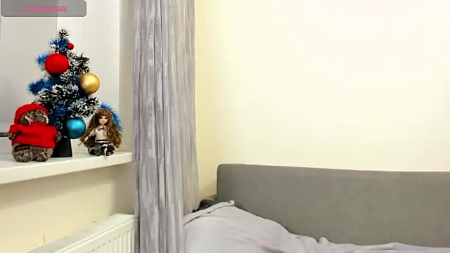  ellen meow  online show from January 18, 7:21 pm