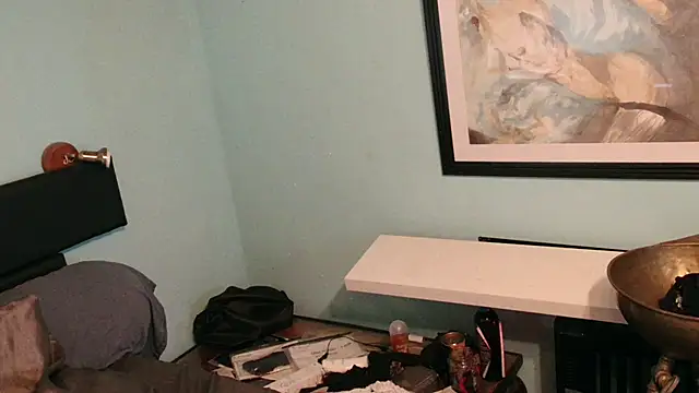 Prxscillia Tx online show from March 11, 7:49 pm