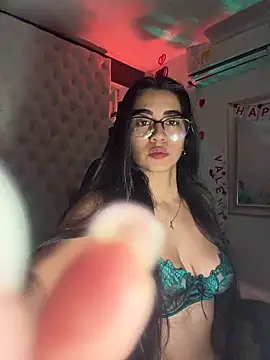 ZarahEvans online show from February 16, 8:20 pm