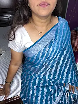 Snapshot of kannadatelugugirl chatting on September 17, 3:15 am kannadatelugugirl online show from September 17, 3:15 am