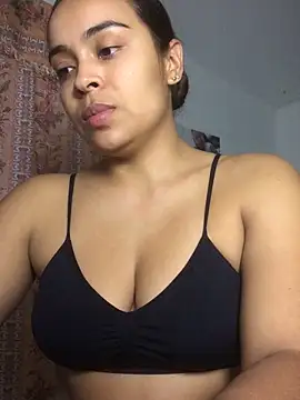 JuanaSimons online show from May 19, 1:23 am