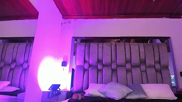 NikkySmiith online show from March 26, 12:18 pm