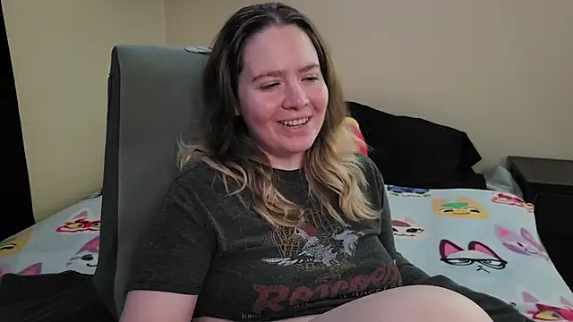 InternetFairy XO online show from March 31, 10:15 am