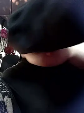 katybell1 online show from October 13, 1:36 pm