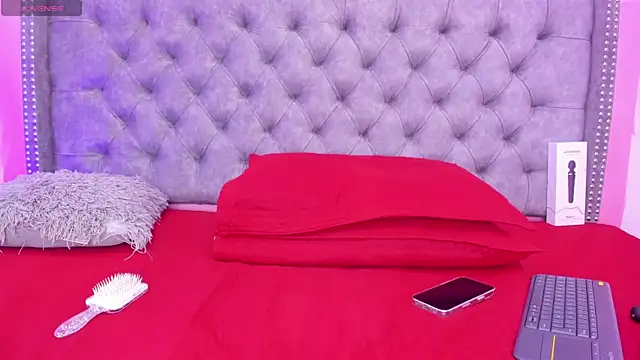 Sofia Girl  online show from April 12, 7:55 am