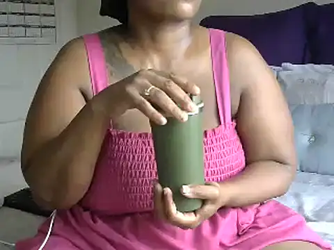 Real1SweetQueen online show from April 4, 7:18 am