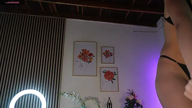 LillyDolls23 online show from April 11, 1:37 pm