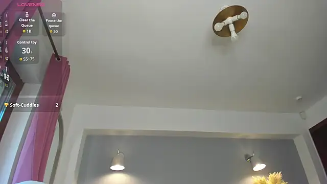 Awesome Jolie online show from October 22, 8:30 am