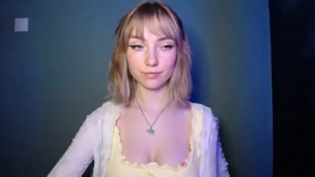 LuciaYoung online show from February 24, 7:45 pm