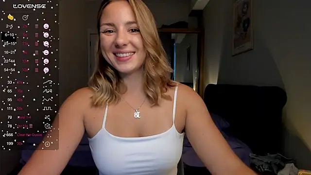 ThreeshaWhite online show from September 22, 5:28 am