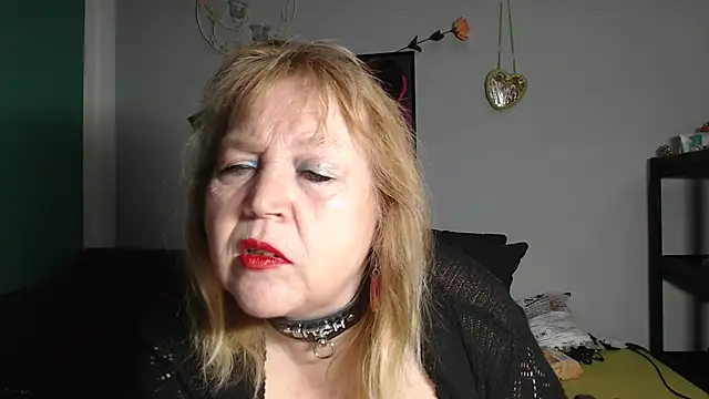 Blasflittchen online show from February 5, 4:10 pm