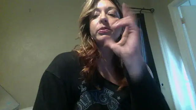 bella8769 online show from February 24, 4:05 pm