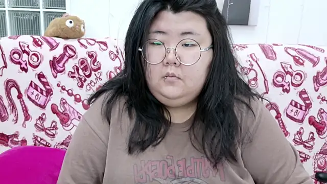 Nadine asian online show from March 3, 9:04 am