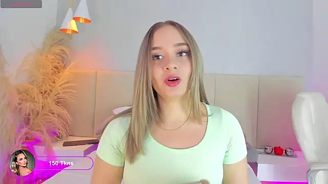 sofia pamela online show from December 15, 7:19 pm