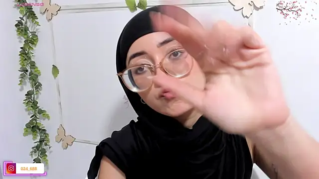 aysel elid online show from April 5, 2:21 am