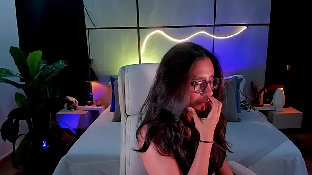 Gia Mazzon online show from November 6, 5:19 pm