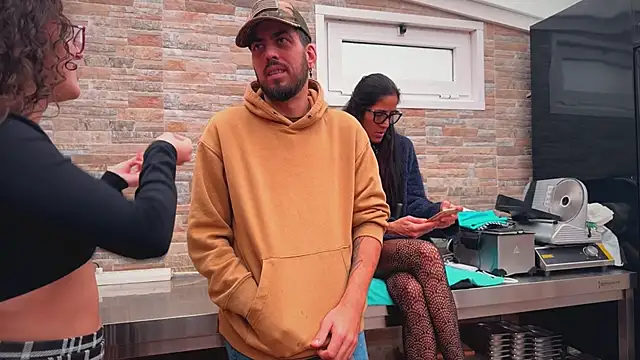 barfantasy online show from December 4, 11:23 am