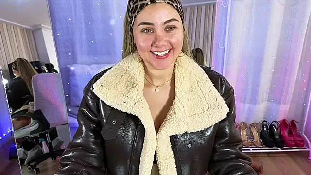 Tawny cox online show from November 29, 9:35 am