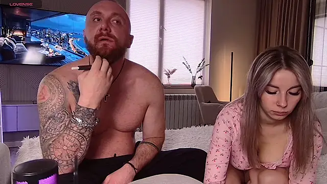 niki7377 online show from April 18, 5:43 am