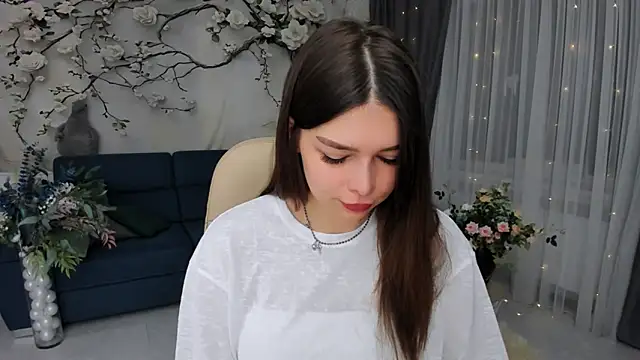 ContinentOfTranquility online show from February 11, 3:09 am