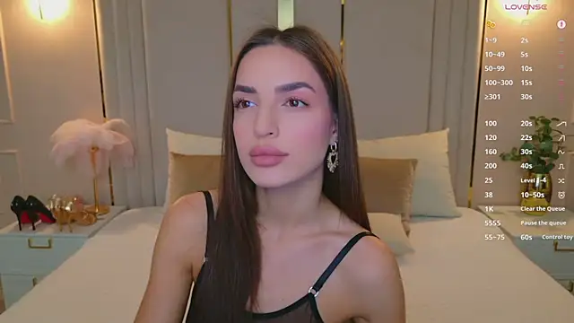 BellaHalles online show from December 22, 6:16 am