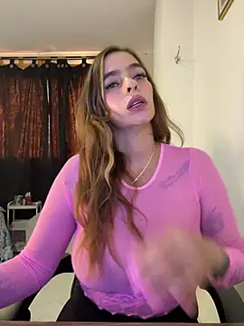 Alessandra Schmoll online show from June 4, 7:40 pm