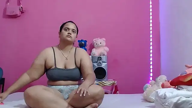 brunnette hot online show from August 1, 11:23 am