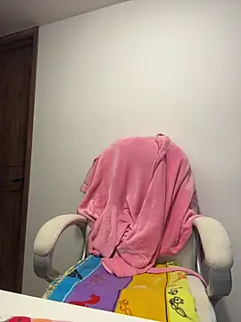 pamell col online show from March 24, 4:12 pm