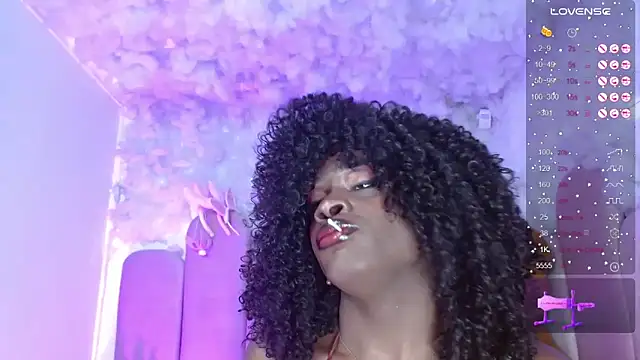 puca ebony online show from November 25, 7:58 pm