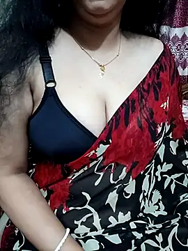 Snapshot of Priya_Boudi chatting on September 15, 6:59 pm Priya Boudi online show from September 15, 6:59 pm