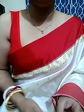 Snapshot of Priya_Boudi chatting on September 29, 7:41 pm Priya Boudi online show from September 29, 7:41 pm