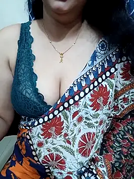 Snapshot of Priya_Boudi chatting on October 7, 6:34 pm Priya Boudi online show from October 7, 6:34 pm